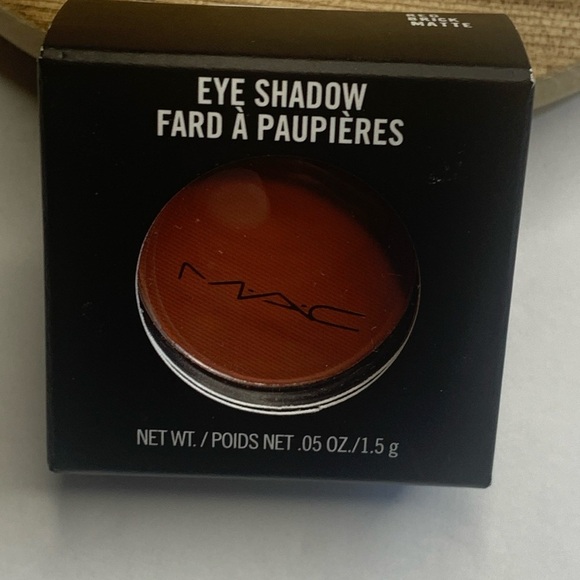 MAC Cosmetics Eye Shadow Red Brick Satin New - Picture 3 of 4